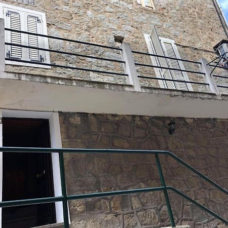 Coquet T2 Au Coeur Du Village 萨尔泰纳 外观 照片